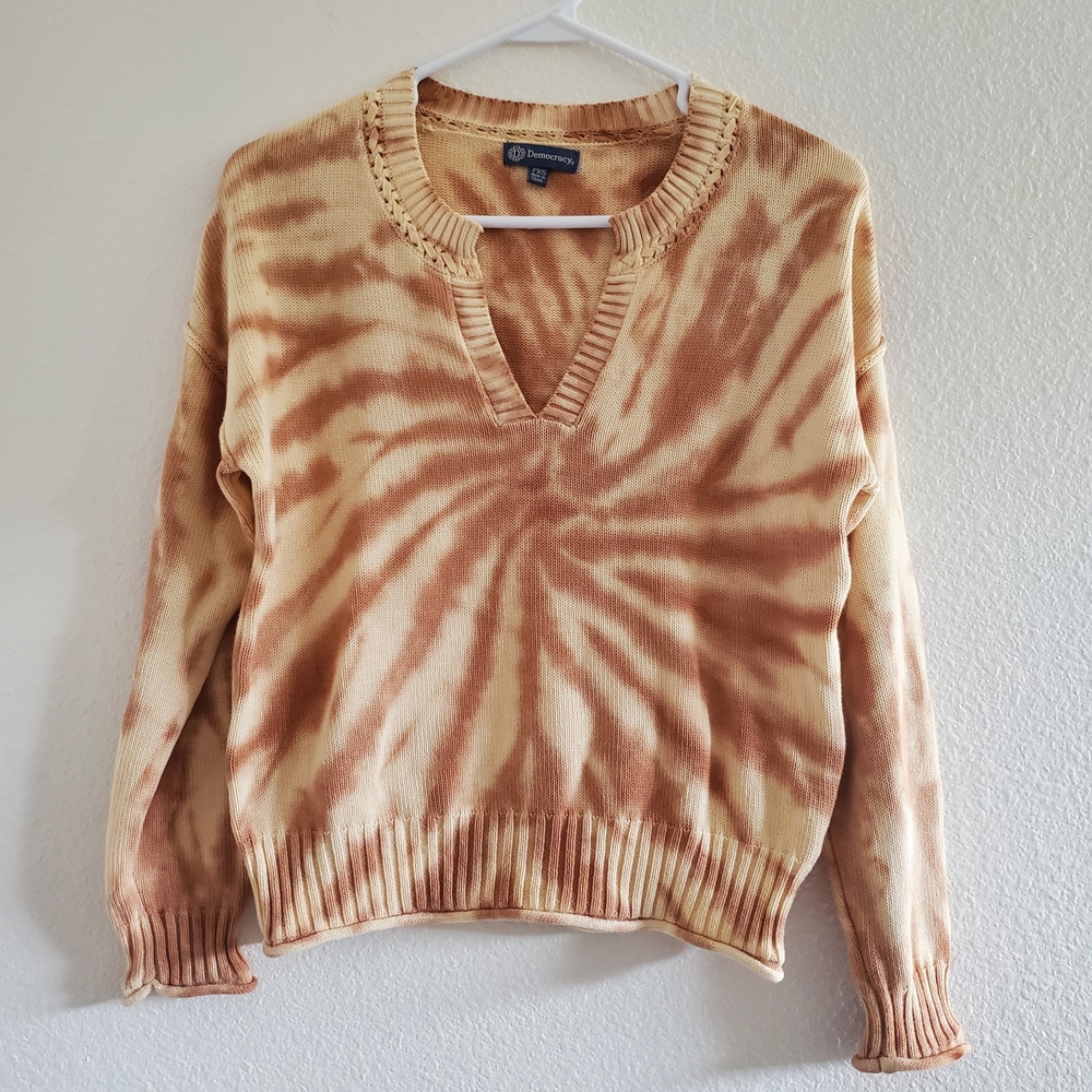 Democracy Tan and Brown Tie-Dye V-Neck Sweater Size PXS